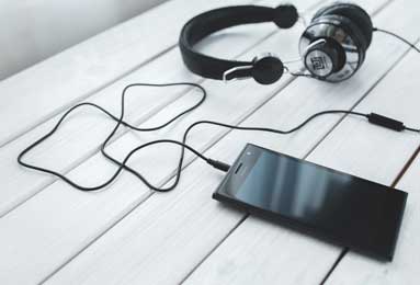 WTA1000罗马站：郑钦文收获红土赛季首胜