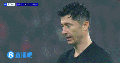 莱万:本菲卡有三个进球像巴萨送的礼物,我们必须改善自己的防守