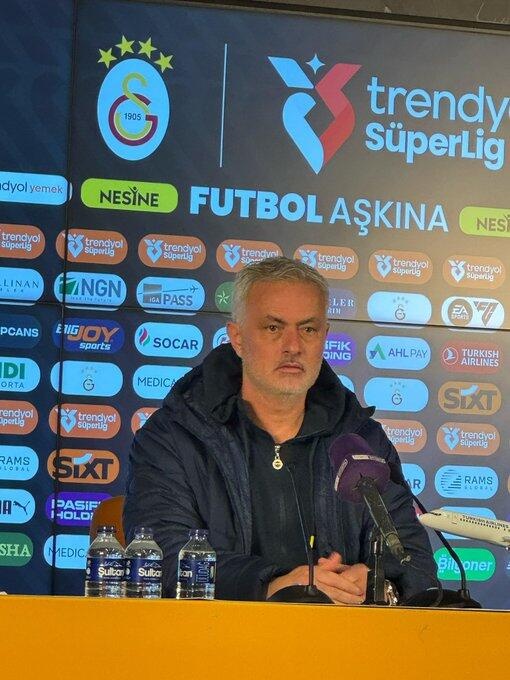 早报:费内巴切0-0加拉塔萨雷,穆里尼奥赛后言论引争议